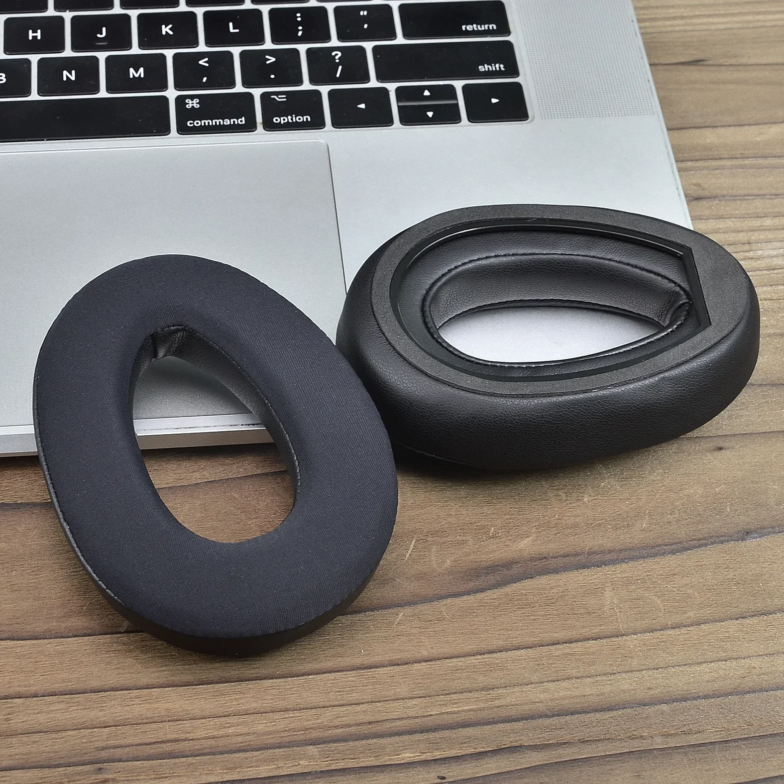 Cuscinetti auricolari in gel d - Sennheiser Headphone Momentum 4 recensione e prezzo