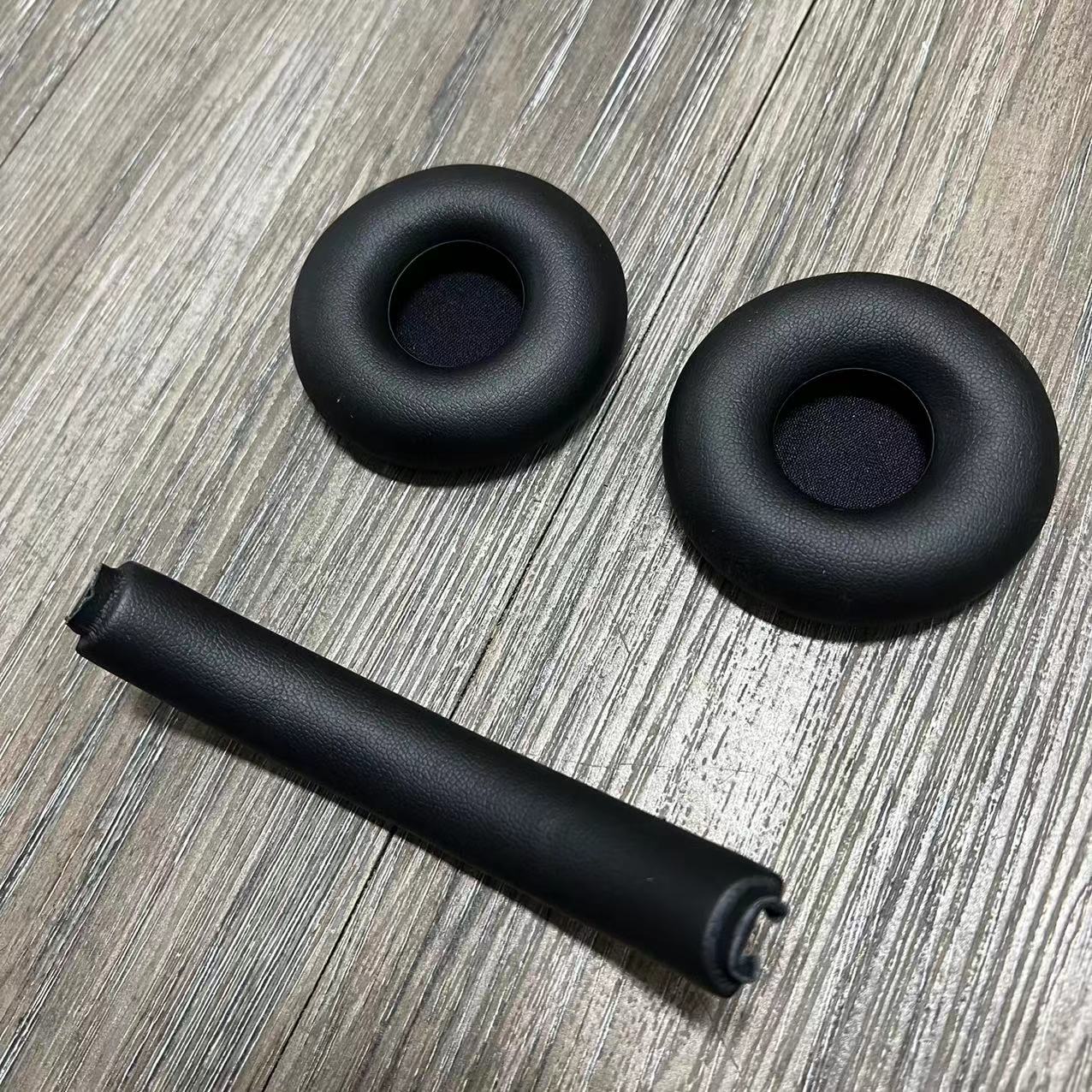 Cuscino per cuscinetti auricol - Sennheiser Headphone Momentum 4 recensione e prezzo