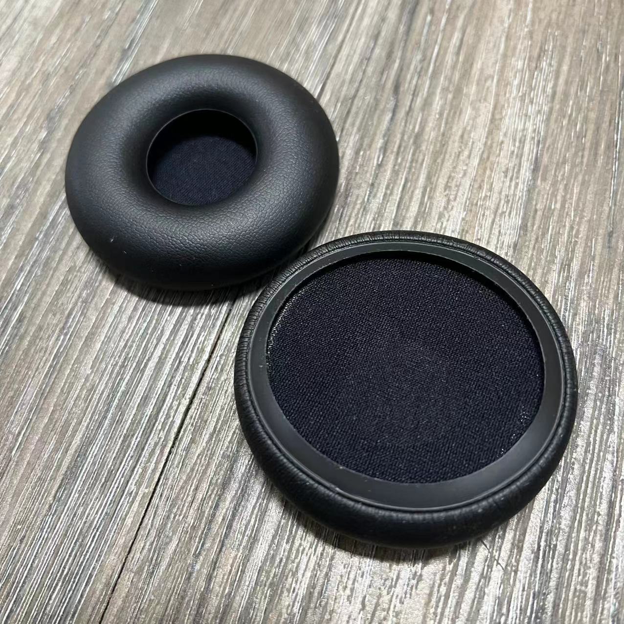 Cuscino per cuscinetti auricol - Sennheiser Headphone Momentum 4 recensione e prezzo